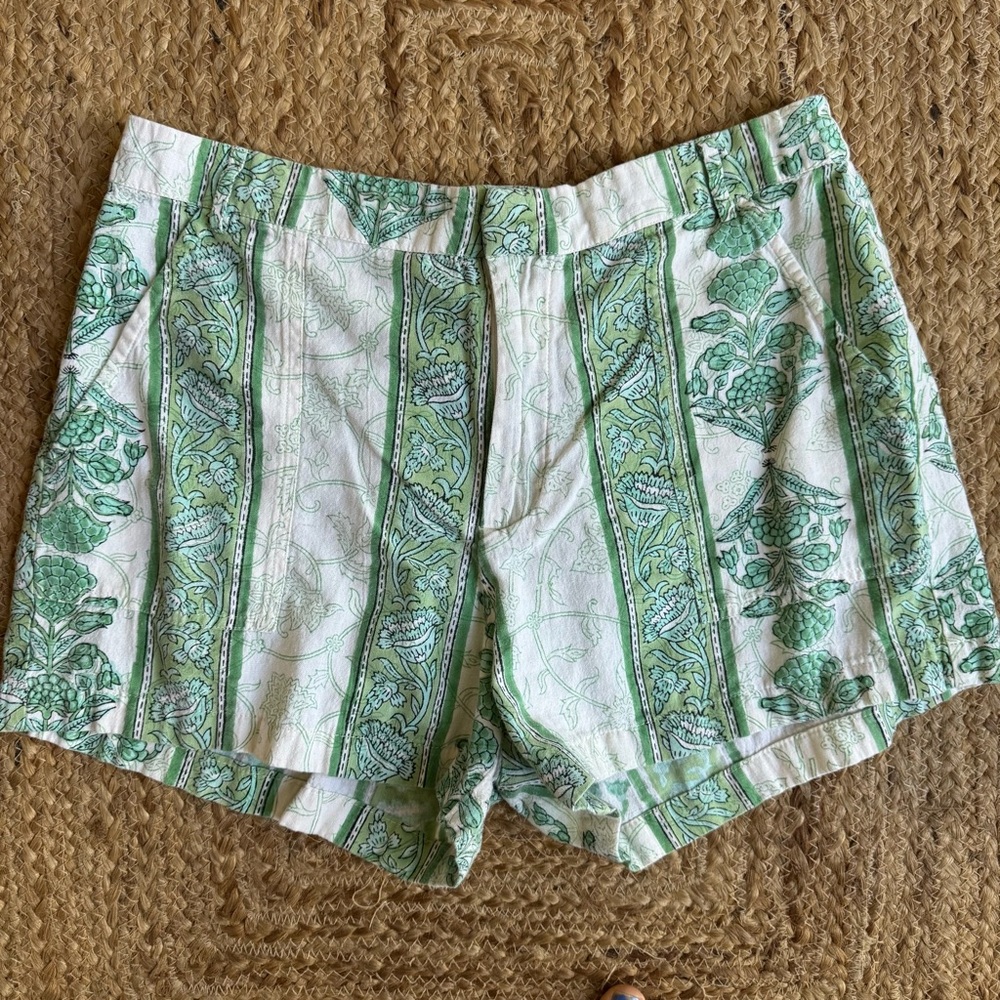 Roller Rabbit Green White Cotton Shorts | Block Print | Botanical Large